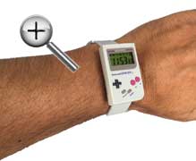 Game Boy Armbanduhr an Handgelenk